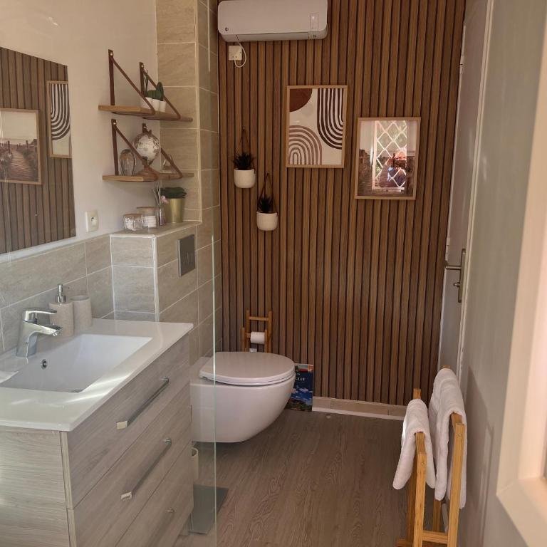 Magnifique Appartement à Cassis,Parking,2 pas du Port - Apartment mit 1 Schlafzimmer - 30