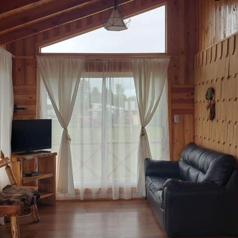 Cabañas y Camping Los Copihues - Two-Bedroom House - 4