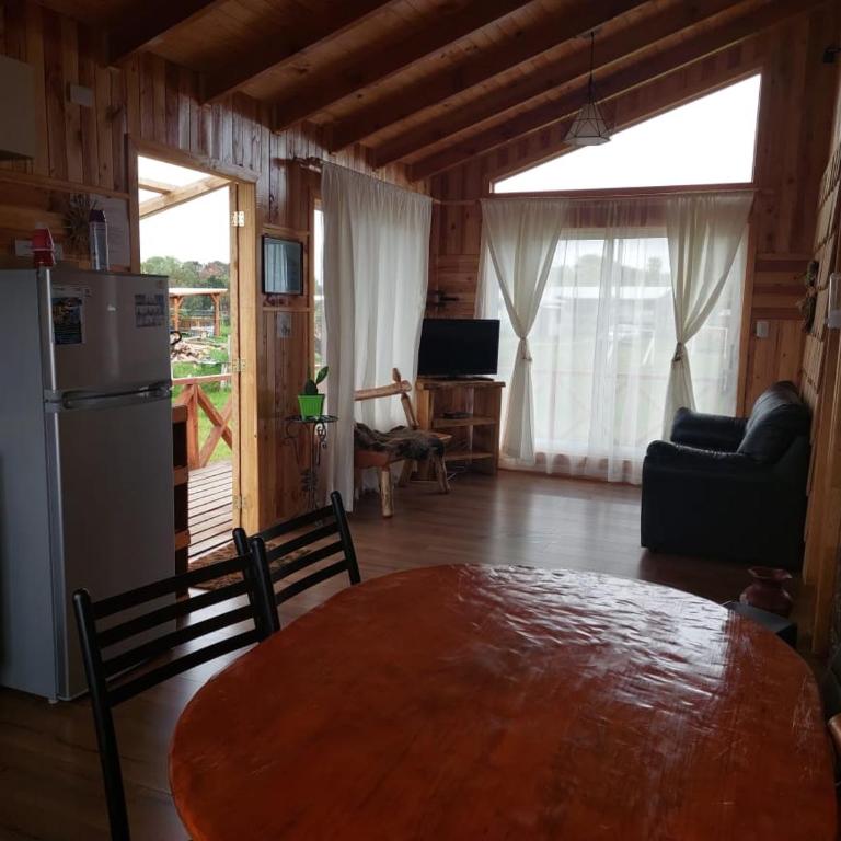 Cabañas y Camping Los Copihues - Two-Bedroom House - 1