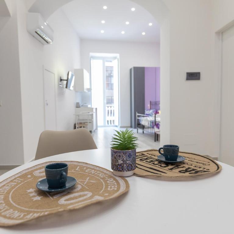 MY BRILLIANT HOME WITH JACUZZI 2 STEPS FROM St TOLEDO - Camera King con Vasca Idromassaggio - 12