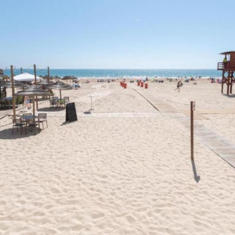 Apartamento Candari Playa en Cadiz - Apartamento de 3 dormitorios - 2