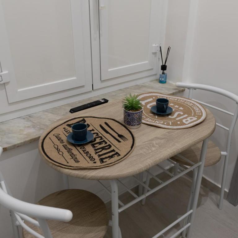 MY BRILLIANT HOME WITH JACUZZI 2 STEPS FROM St TOLEDO - Camera King con Vasca Idromassaggio - 11