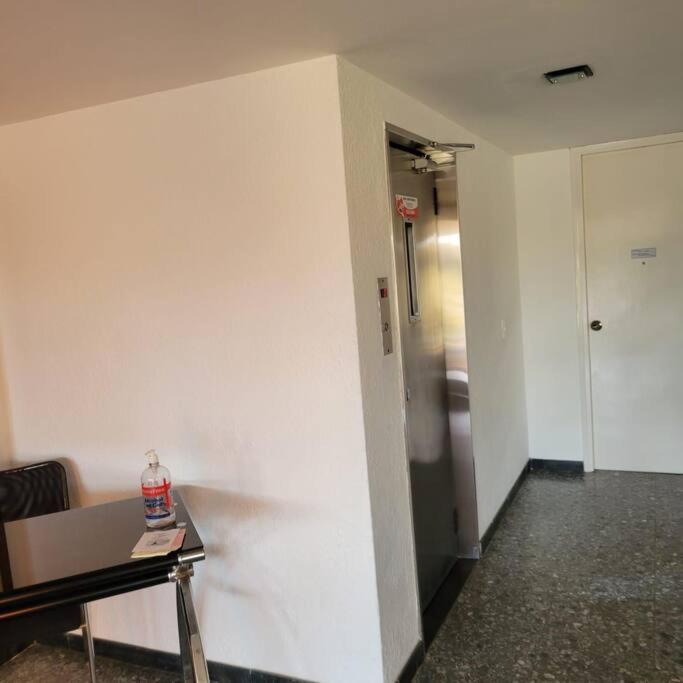 Sea view apartment in front of Playa Mansa in Punta del Este - One-Bedroom Apartment - 17