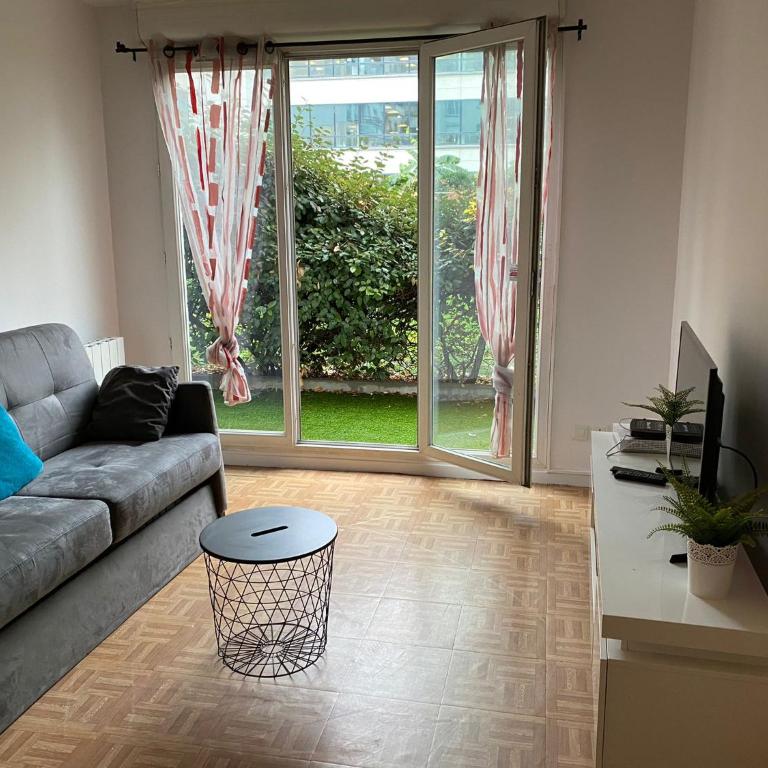 F2 50m2 Paris Gare du nord - Stade de France - Parking - Apartment - 17