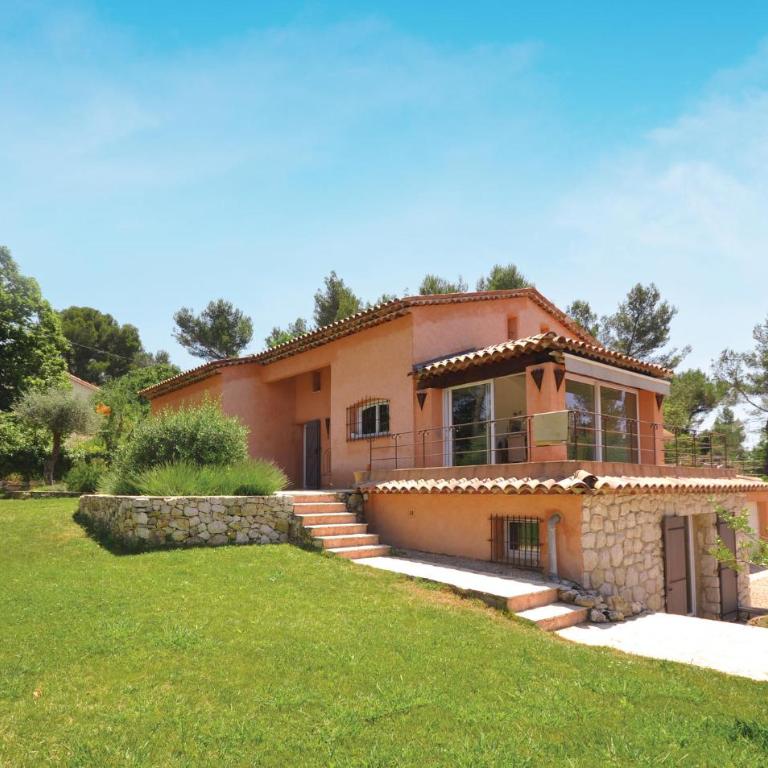 Cozy Home In Roquefort Les Pins - Four-Bedroom Vacation Home - 4