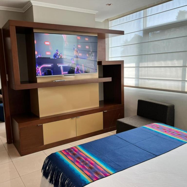 Puerto Santa Ana Suites Guayaquil - Two-Bedroom Apartment - 12