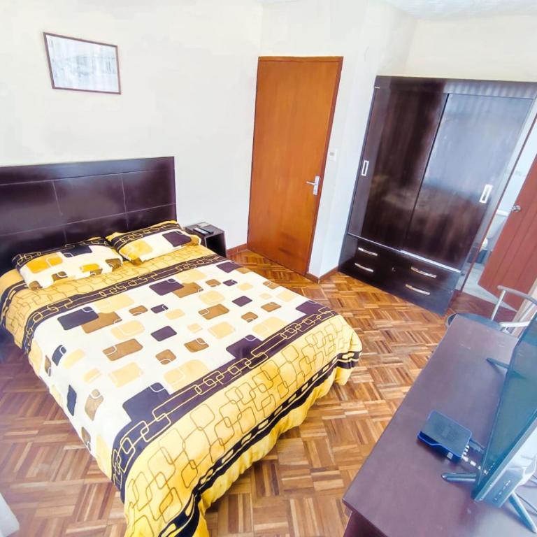 Sopocachi - Cómodo departamento entero - URBEANDINA - Two-Bedroom Apartment - 1