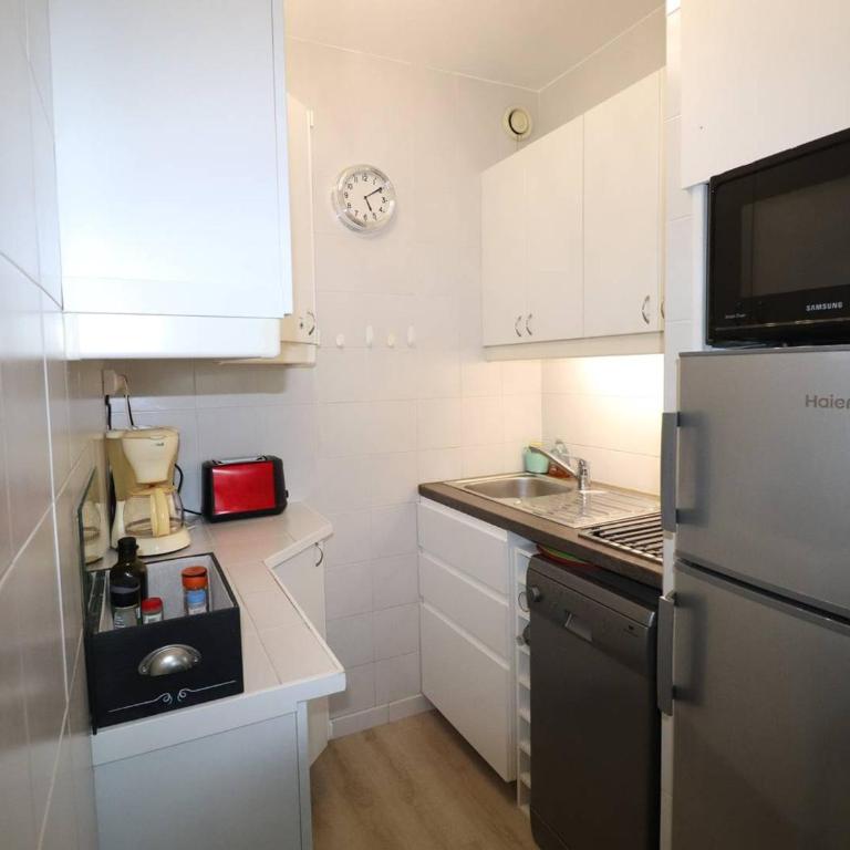 Studio cabine équipé pour 4 pers avec parking privé à 2 min de la mer au Grau-du-Roi - FR-1-307-210 - Monolocale - 4