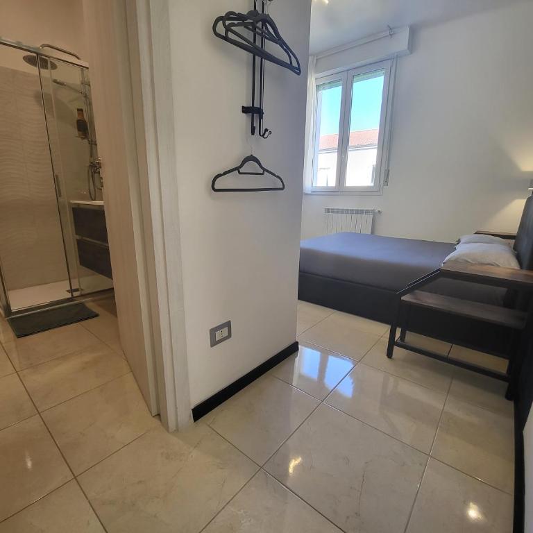 5 min Stazione - 4 Piano Senza Ascensore - Large Double Room - 6