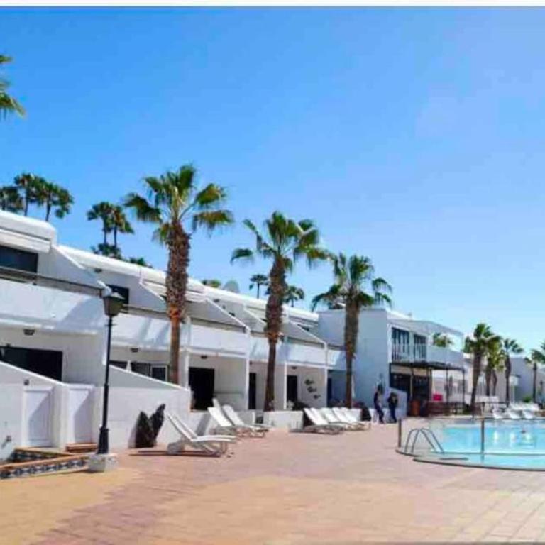 Club del mar 22 - Three-Bedroom Apartment - 11