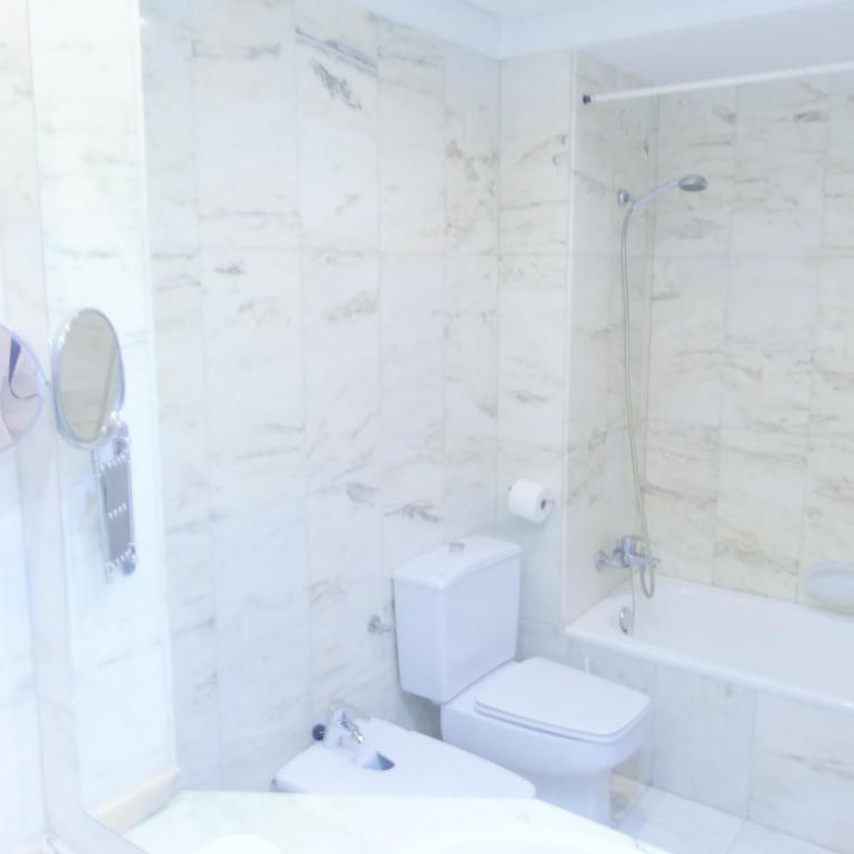 Apartamento luminoso, funcional y amplio en zona hospitalaria - Apartment - 22