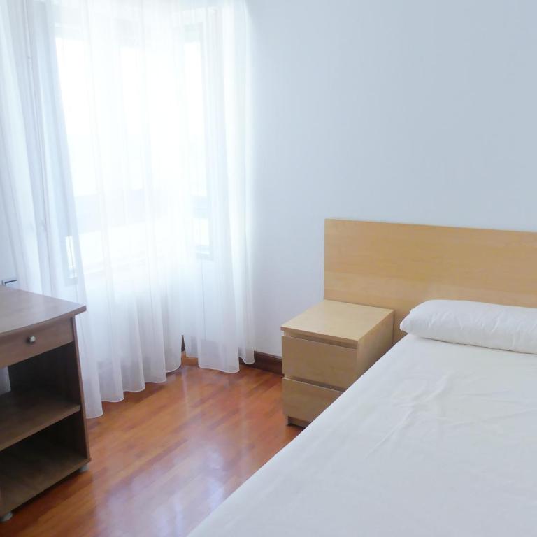 Apartamento luminoso, funcional y amplio en zona hospitalaria - Apartment - 11