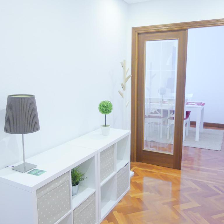 Apartamento luminoso, funcional y amplio en zona hospitalaria - Apartment - 19