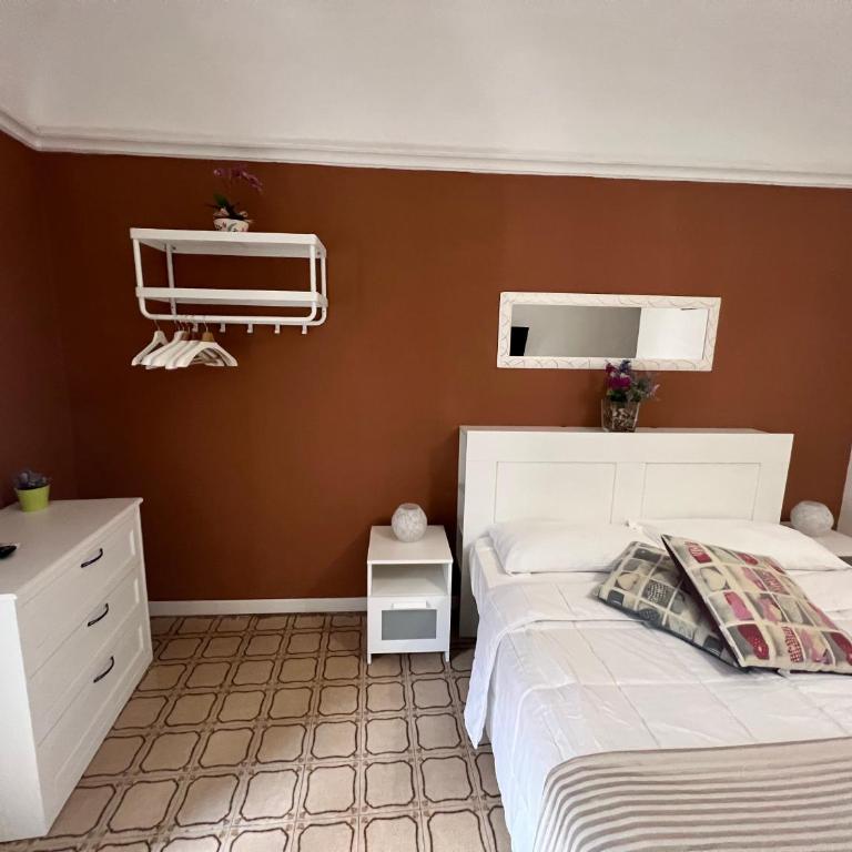 B&B Doralice - Triple Room with Bathroom - 1