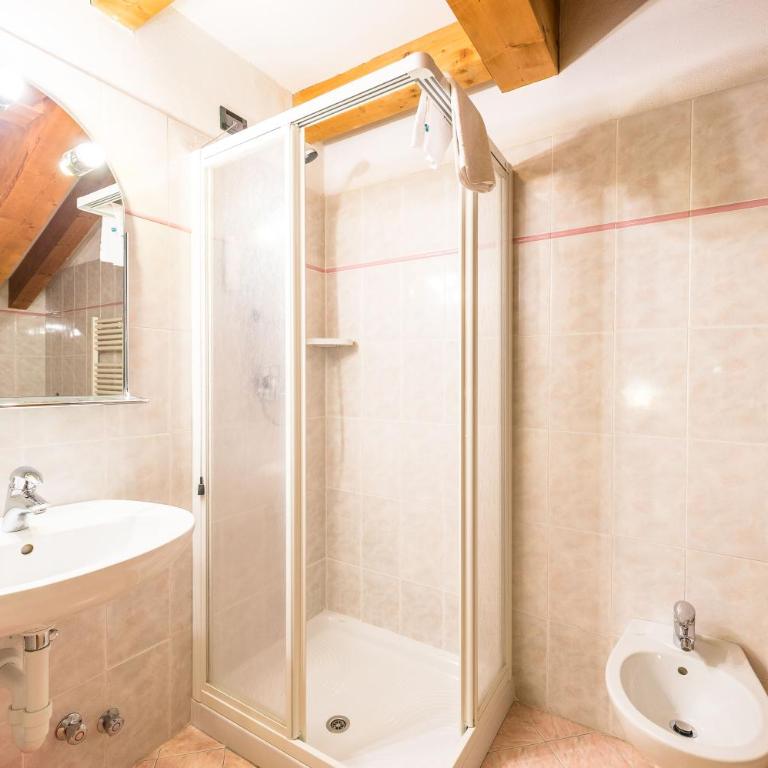 Alpstyle Hotel Albolina Wellness & Beauty - Camera Budget Matrimoniale/Doppia con Letti Singoli - 4