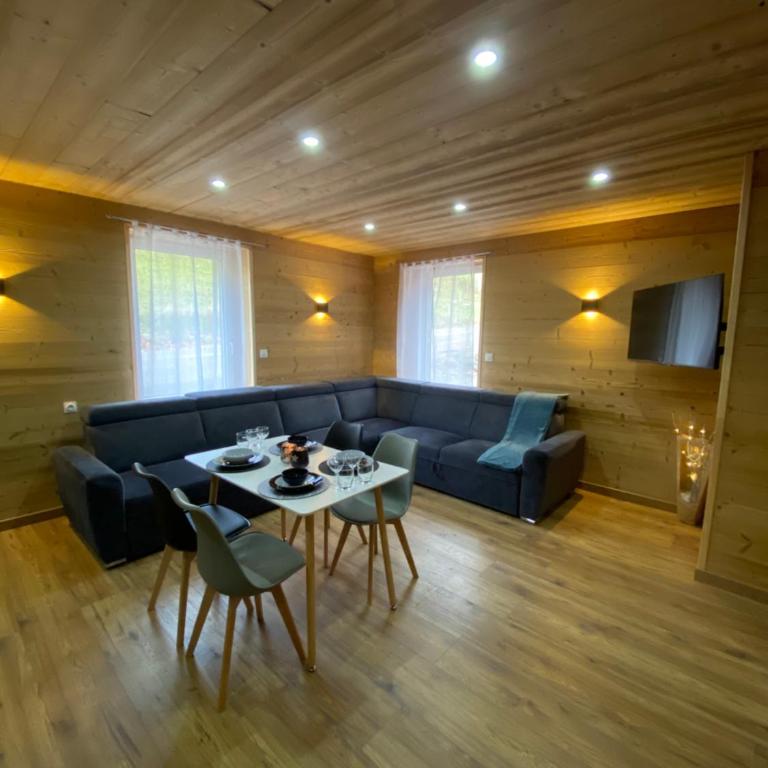 Les Chalets Bambi & Jacuzzi privatif - Appartement 1 Chambre - 10