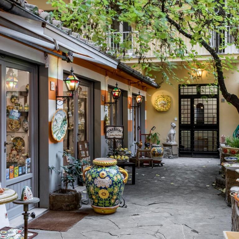 Bob W Florence Ponte Vecchio - Original Apartment - 1 Bedroom - Balcony with Kitchen - 21