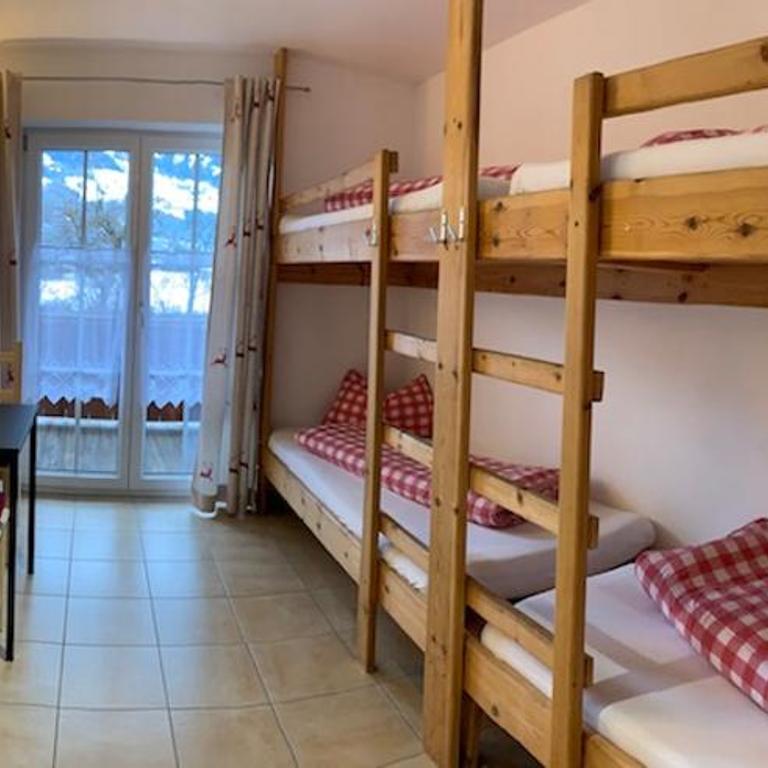 Fanky Guided Sport & Outdoor Experience - Hostel & Appartementhaus - Rafting&Canyoning - Vierbettzimmer mit Gemeinschaftsbad - 19