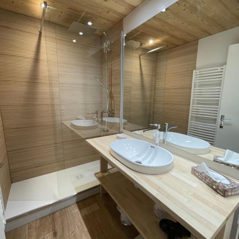 Résidence ATHOS D2-6pers-ALPE D'HUEZ-Centre Station - Appartement 2 Chambres - 10