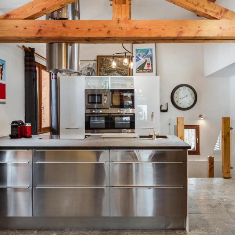 Chalet Fleur de Lys - Chalet 4BR Wood Stove , Home Cinema , Parental Suite - By Cozee Rentals - Chalet - 60