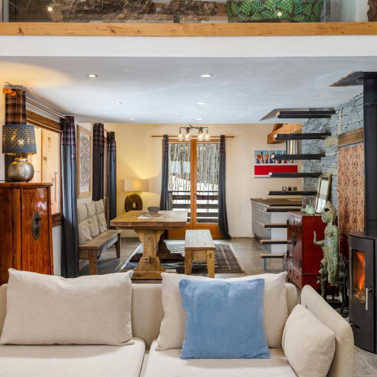 Chalet Fleur de Lys - Chalet 4BR Wood Stove , Home Cinema , Parental Suite - By Cozee Rentals - Chalet - 52