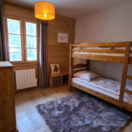 Les Suites du Monetier, alliant le charme et l'authenticité d'un chalet de prestige au cœur du village - Appartement - 38