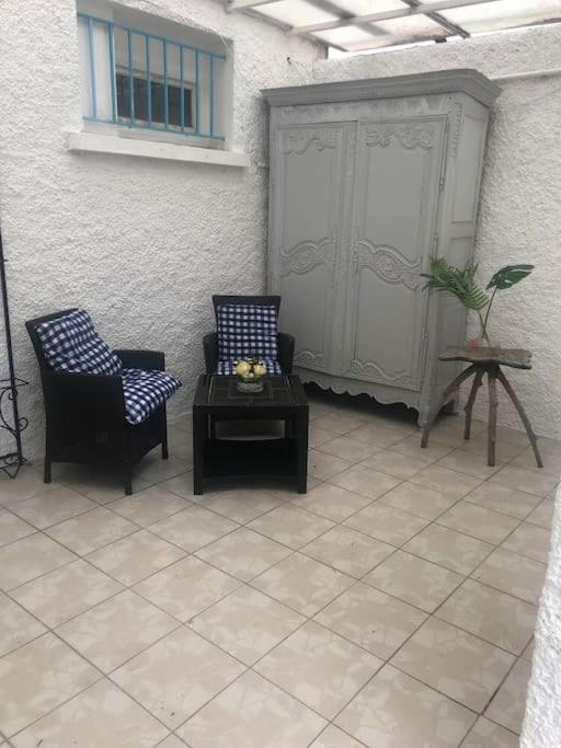 Les Micocouliers - Spacieuse maison,4chambres ,avec Jardin- Parking -Wifi - Maison 4 Chambres - 23