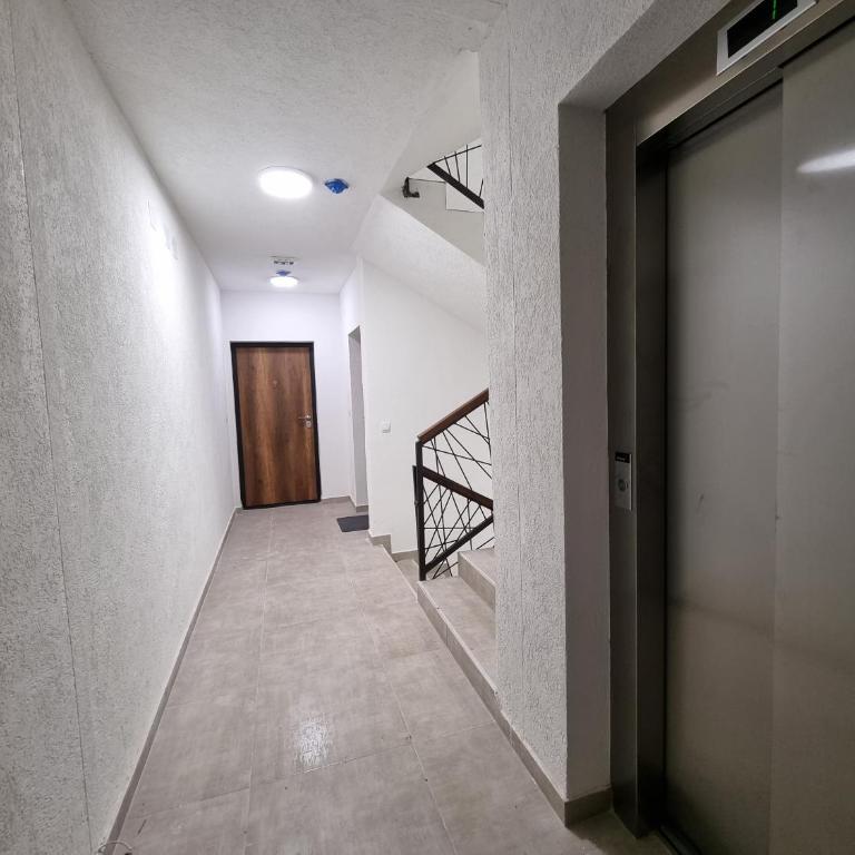 Nivalis Hill N&V - One-Bedroom Apartment - 9