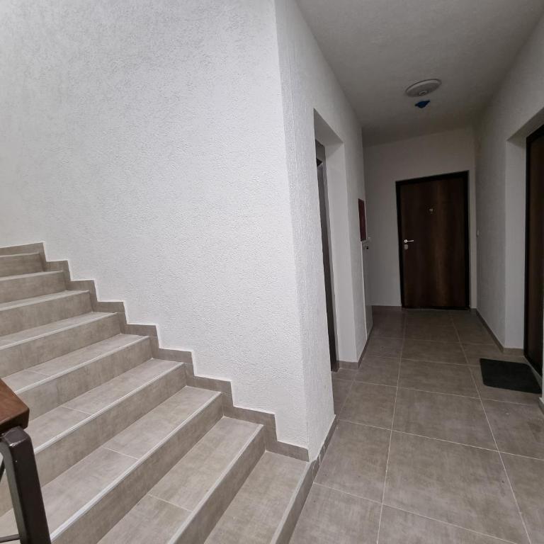 Nivalis Hill N&V - One-Bedroom Apartment - 15