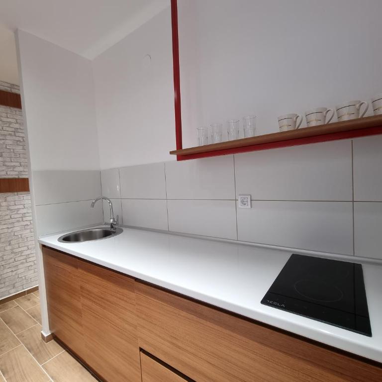 Nivalis Hill N&V - Apartment with Terrace - 13