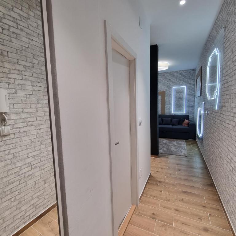 Nivalis Hill N&V - One-Bedroom Apartment - 20