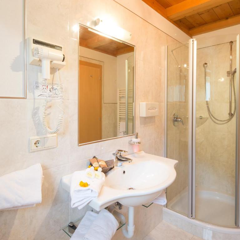 Hotel Ortler - Comfort Doppelzimmer mit Balkon - 4