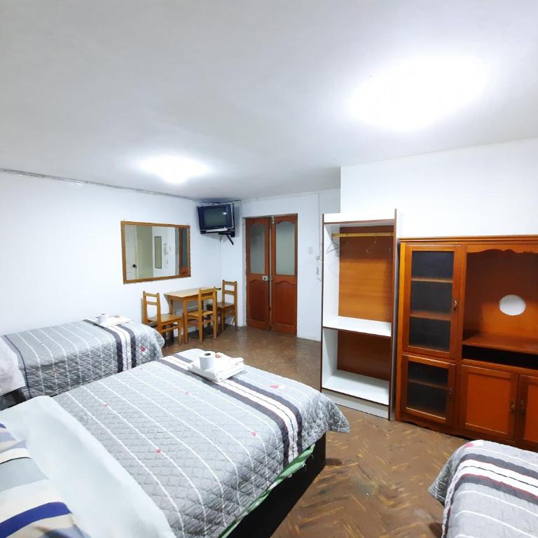 Hostal Dulzura - Habitación Triple Básica - 4