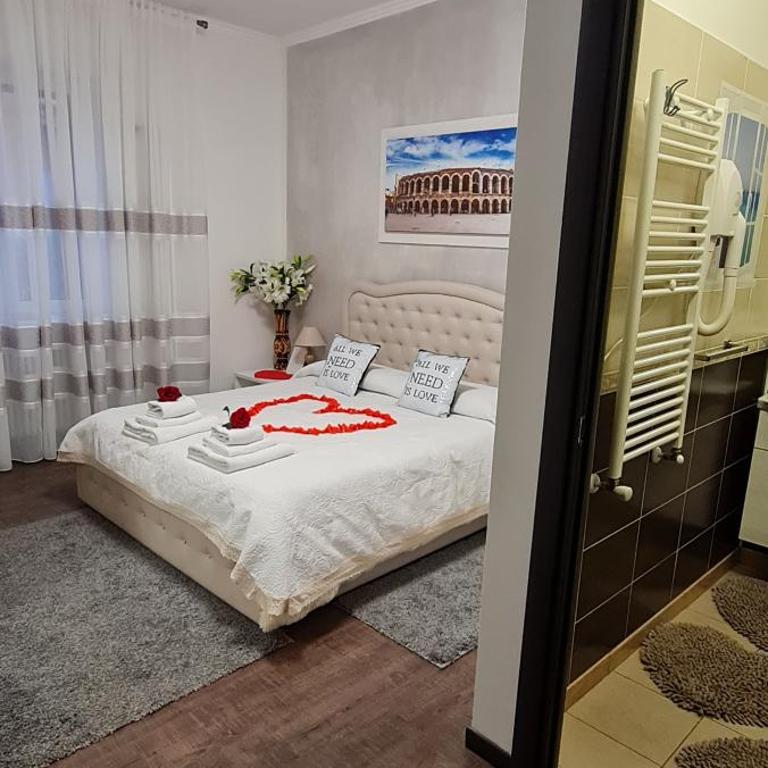 Appartamento Natalia Verona - Camera Matrimoniale con Bagno Privato - 14