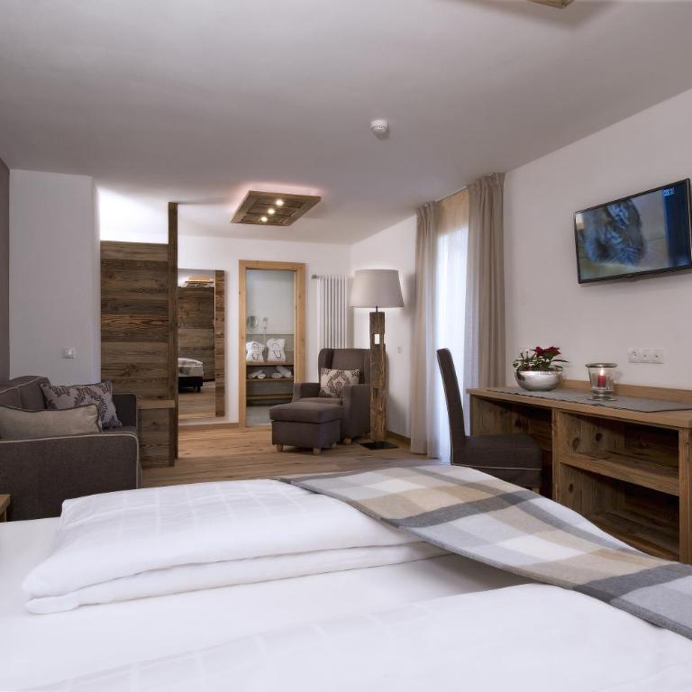 Hotel Italia - Chambre Double ou Lits Jumeaux Supérieure - Vue sur Montagnes - 1