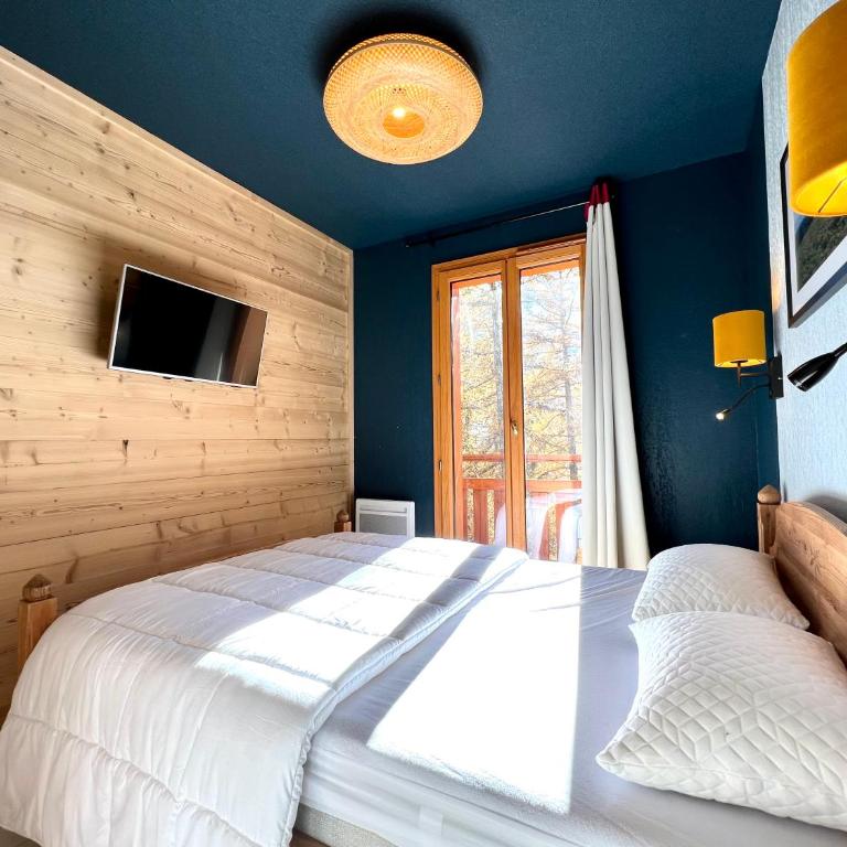 CENTRE STATION 1800 - Dernier étage Rénové - 2 Chambres 6 personnes - Skis aux pieds - Two-Bedroom Apartment - 6