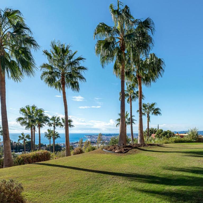2 Bedroom Beautiful Apartment In Benalmádena - Two-Bedroom Apartment - 12