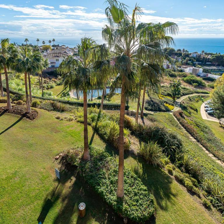 2 Bedroom Beautiful Apartment In Benalmádena - Two-Bedroom Apartment - 13