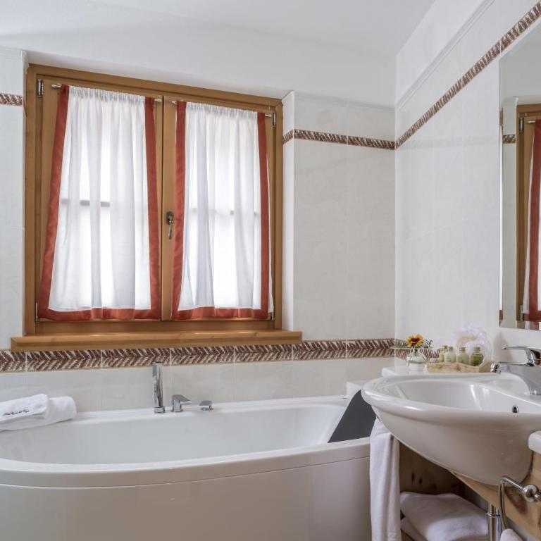 Hotel Chalet Del Sogno - Suite Luxury - 2