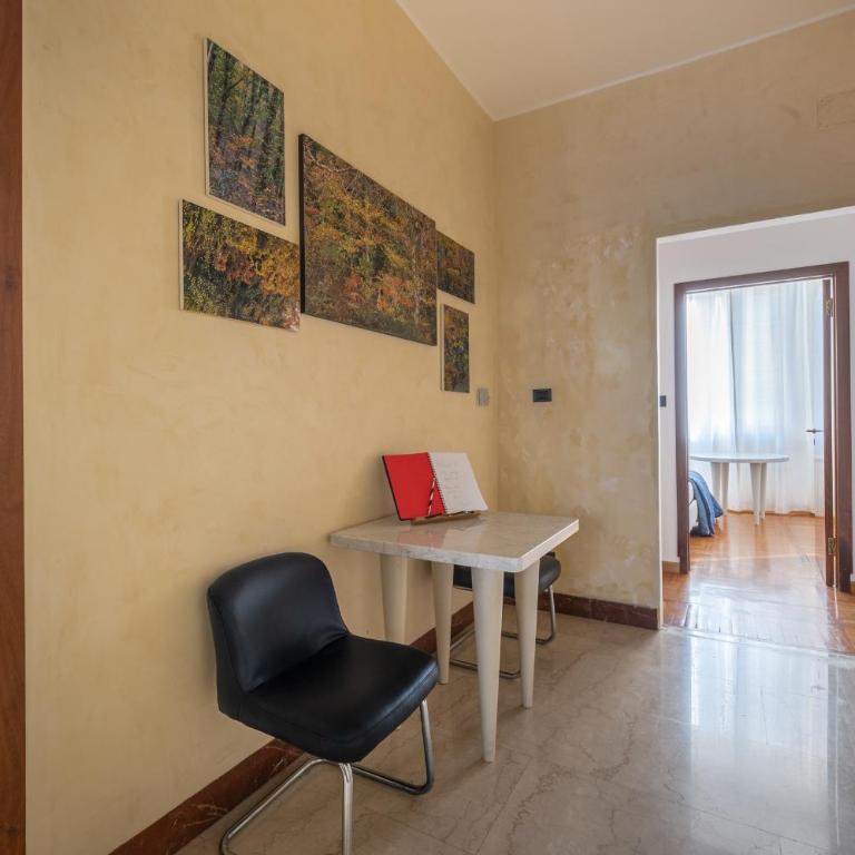 The Art Gallery - Apartment - 57