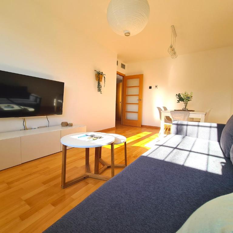 Dos Torres Las Comarcas - Amplia Terraza y Estacionamiento Gratuito - Two-Bedroom Apartment with Terrace - 3