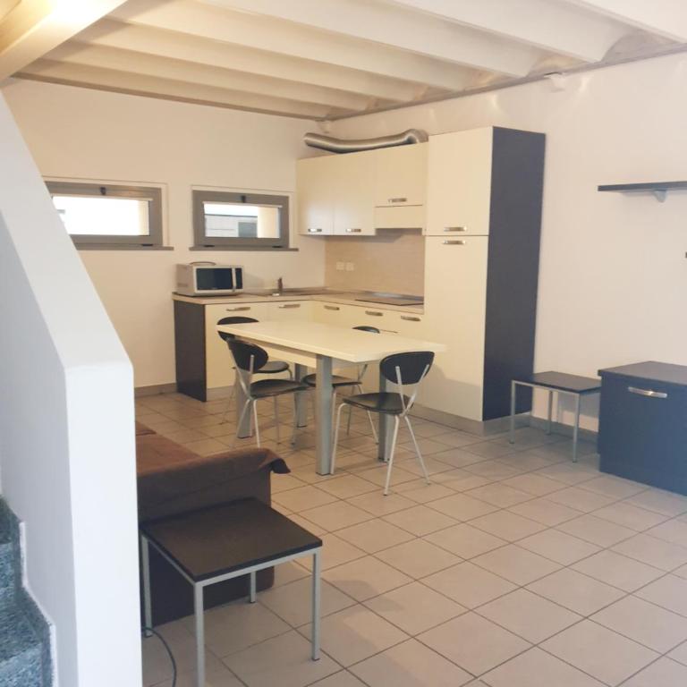 Appartamenti tra Lago e Montagna CASA IDEALE LECCO - Apartment mit 1 Schlafzimmer - 33
