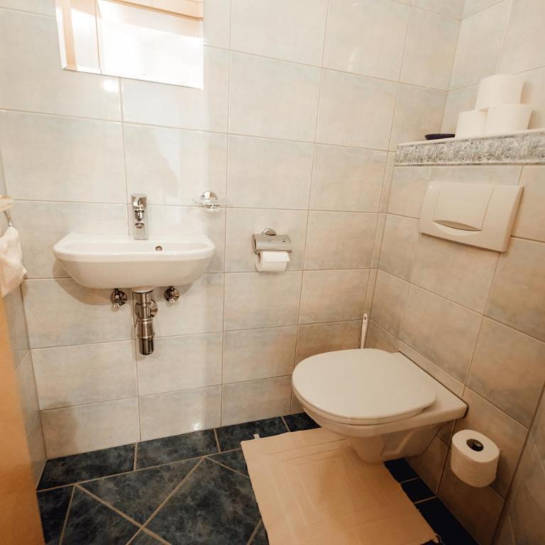 Zimmer & Ferienwohnungen Dandler - Apartment mit 2 Schlafzimmern - 11