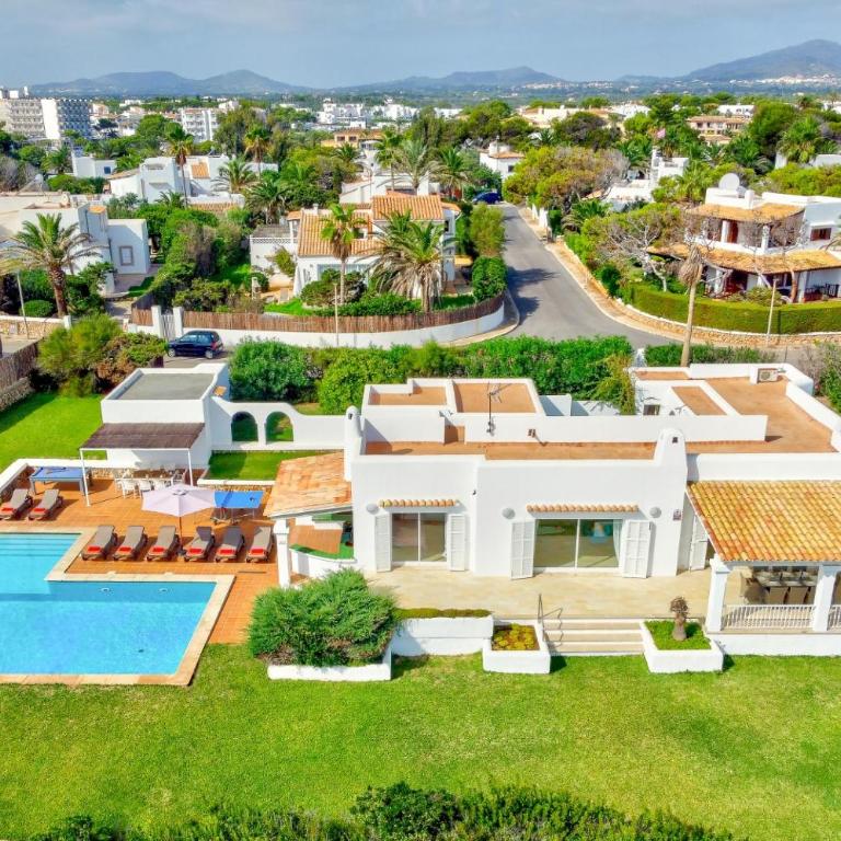Villa SAlgar by Villa Plus - Villa - 28