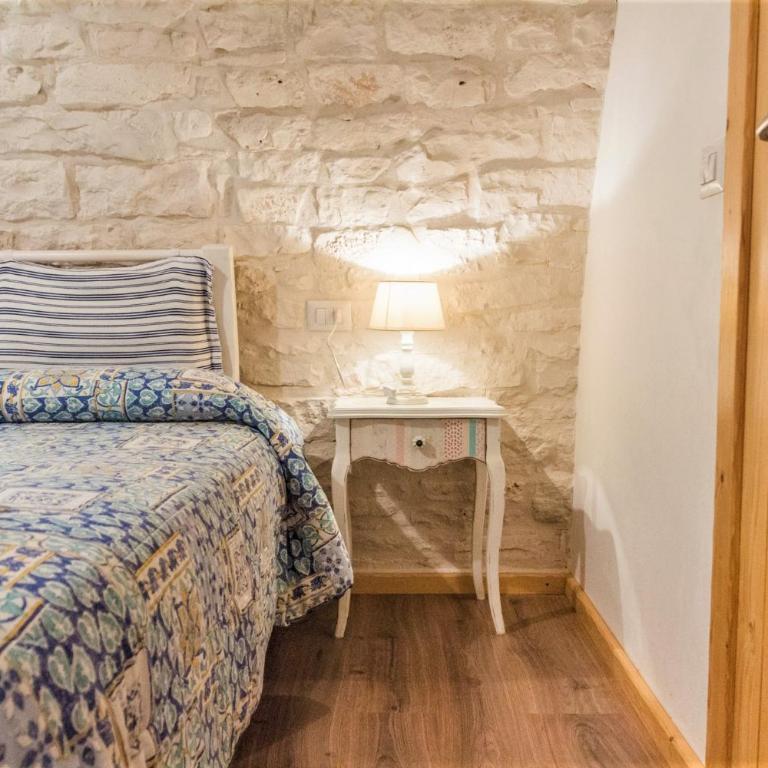 Trulli Donna Isabella - Double Room with Extra Bed - 1
