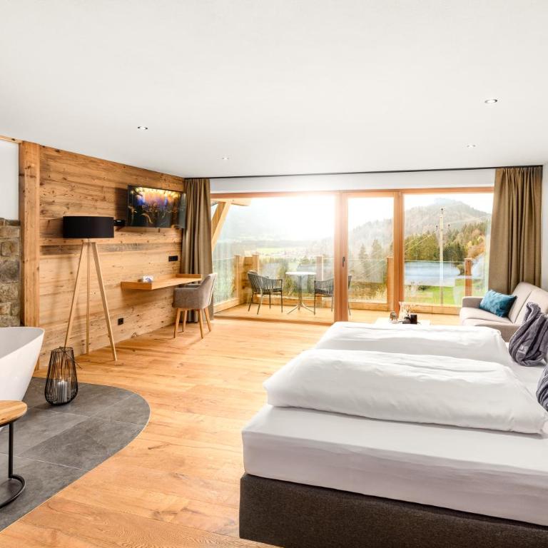 Hotel Bergflair - Deluxe Doppelzimmer mit Bad - 3