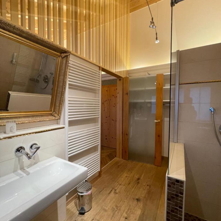 Landhaus Kössel - Doppelzimmer - 11