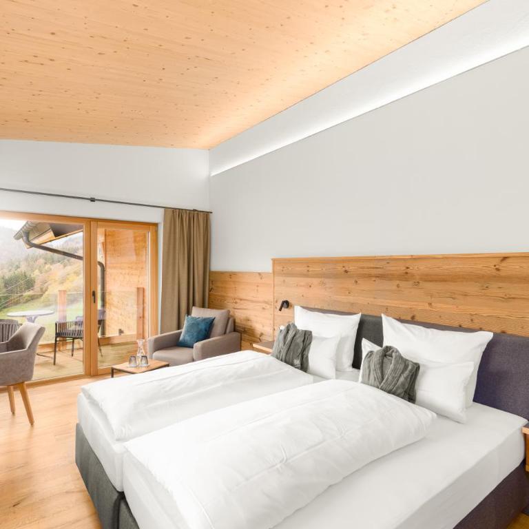 Hotel Bergflair - Doppelzimmer mit Bergblick - 3