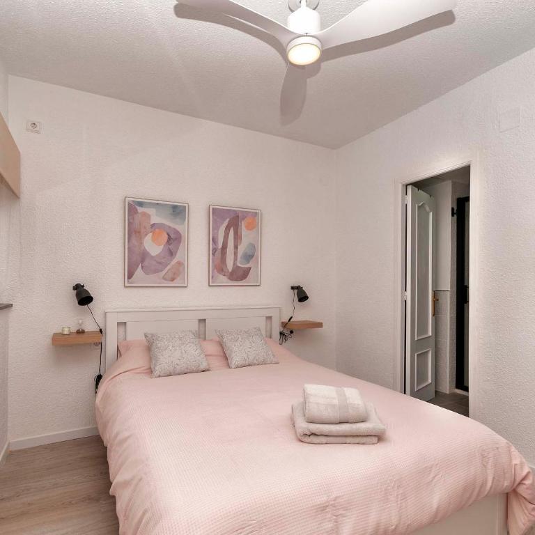Modern,cozy and centric apartment next to beach - One-Bedroom Apartment - 11