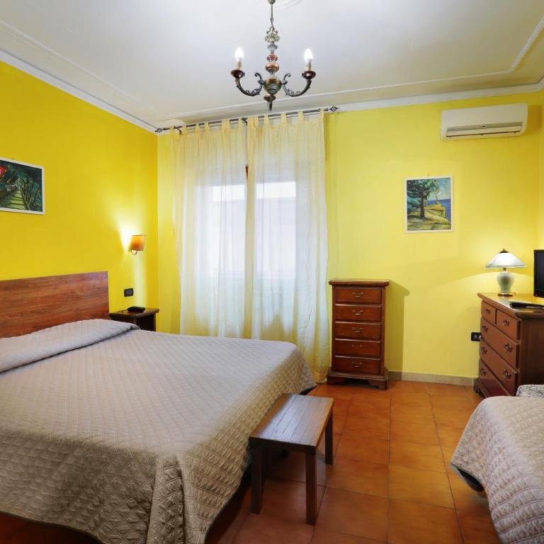 Hotel La Querceta - Camera Quadrupla - Dependance - 1